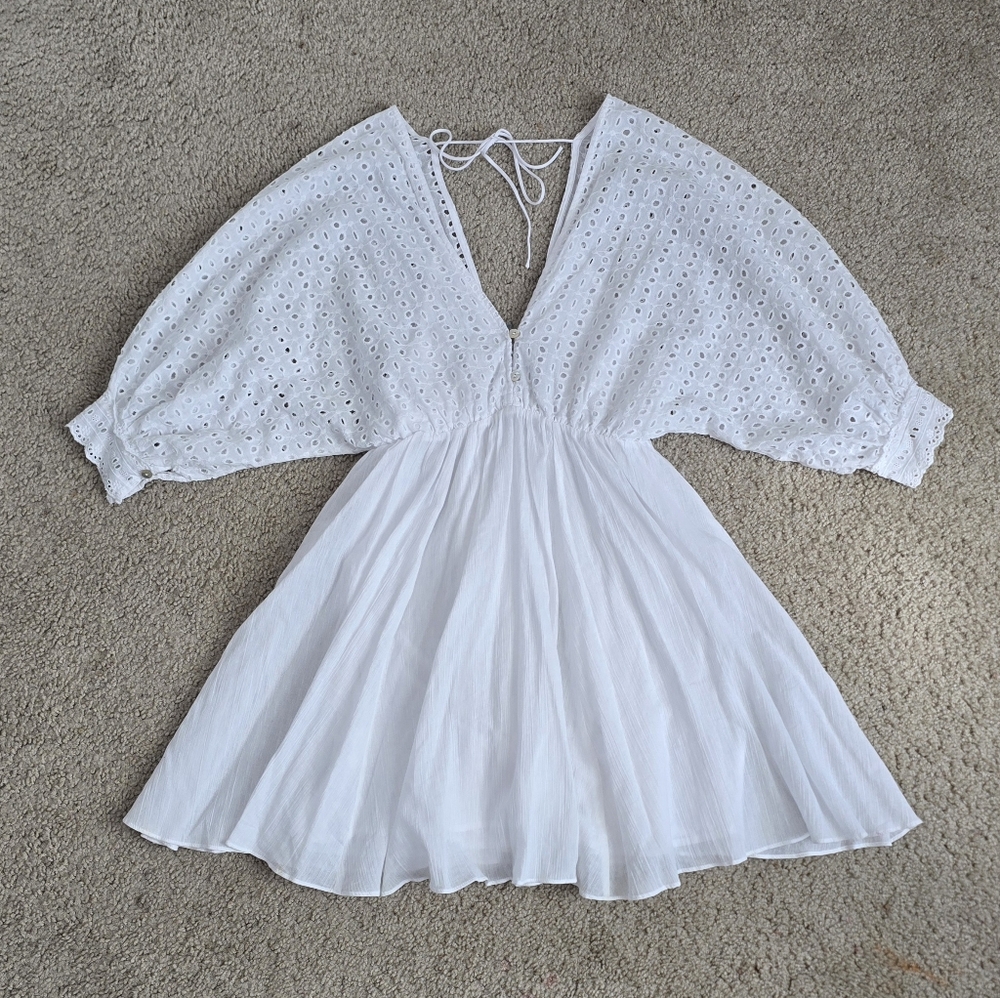 NWT Women's Crown & Ivy Dress Short Sleeve White Hello Spring Size 6 Scalloped
